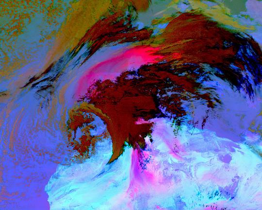 《Red Dust》电影封面