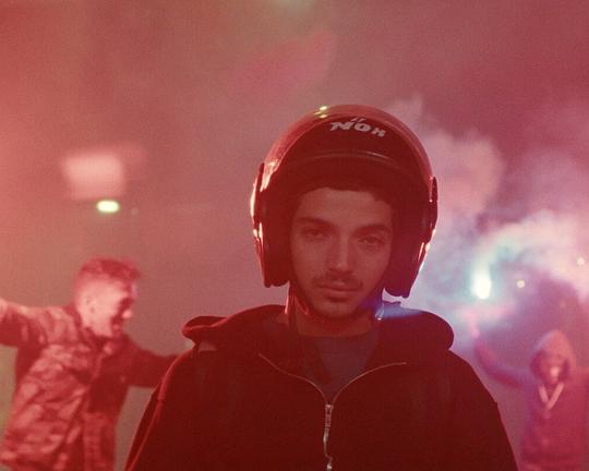 《Nice Human》电影封面