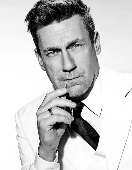 《周六夜现场：乔恩·哈姆/莉佐》脱口秀封面