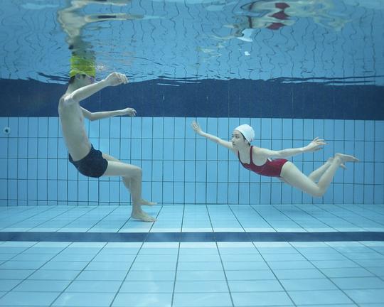 《水妖》电影封面