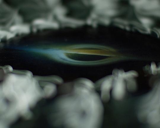 《Black Hole Descending》电影封面