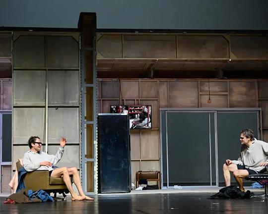 《是的，什么都不好》电影封面