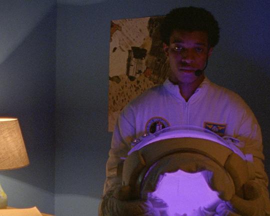 《奔月之路》电影封面