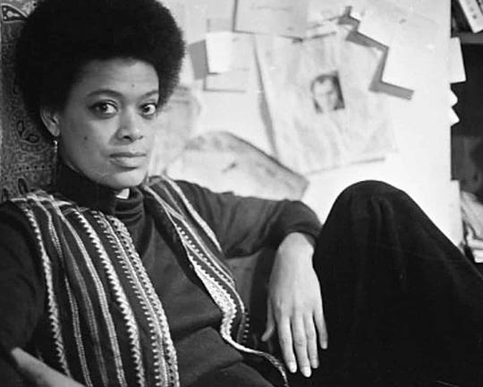 《TCB—— 托妮・卡德・班巴拉组织学院》电影封面