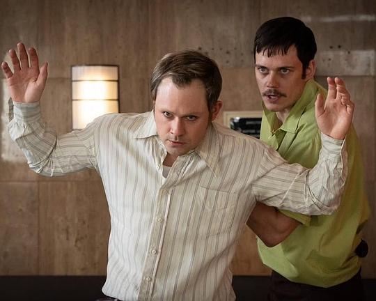 《死人开关》电影封面