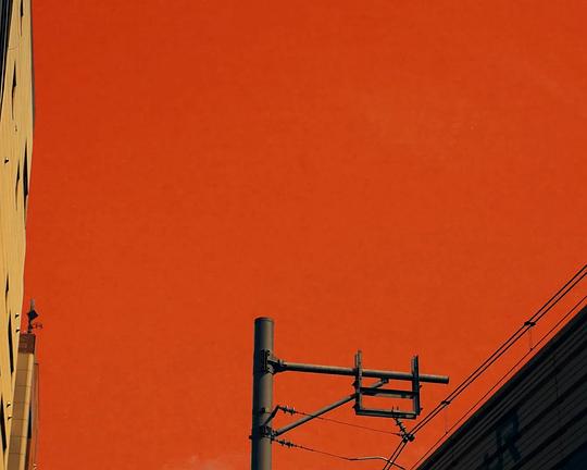 《赤红天空》电影封面