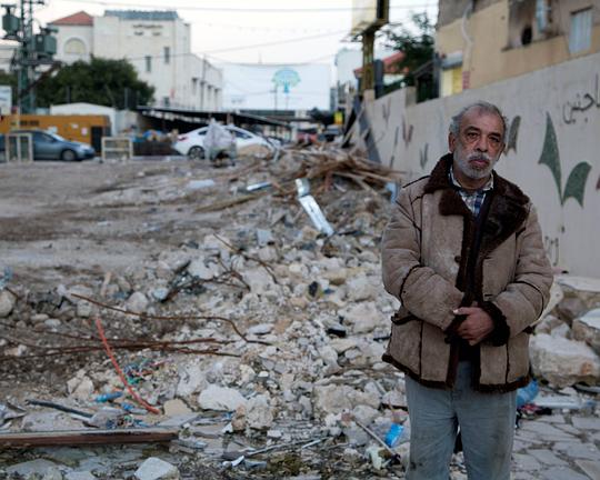 《亲爱的侯赛因》纪录片封面