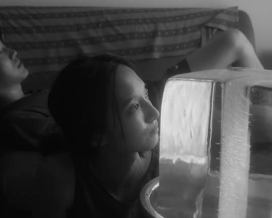 《另一個國度》电影封面