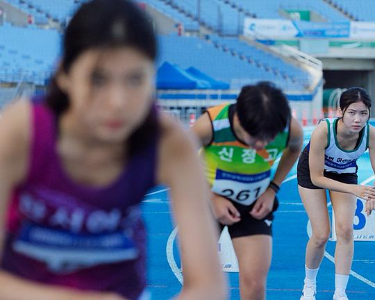 《明天的民才》电影封面