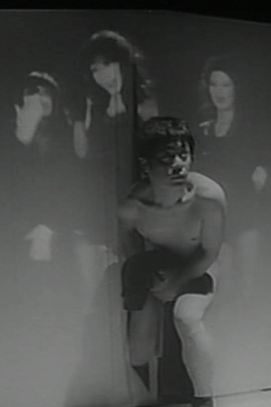 《罗拉》电影封面