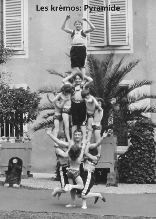 《叠罗汉：金字塔式》电影封面