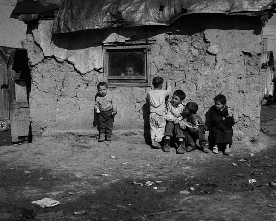 《Tábor》纪录片封面