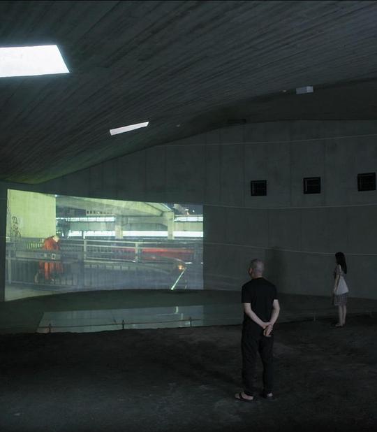 《漫不经心》电影封面