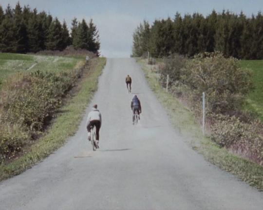 《À force d’usure - Instrumentarium Altéré》纪录片封面