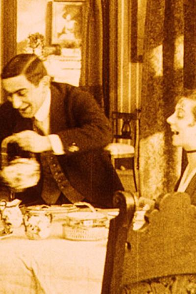 《在我死后》电影封面