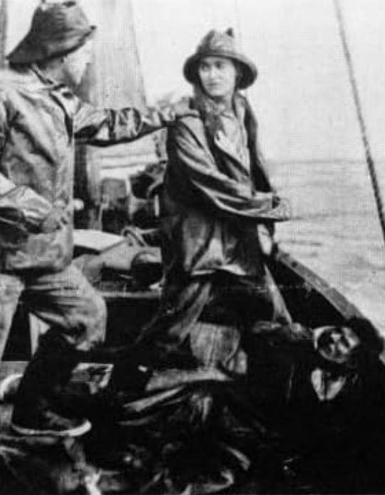 《Sea Raiders》电影封面