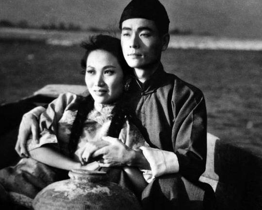 《桃花过渡》电影封面