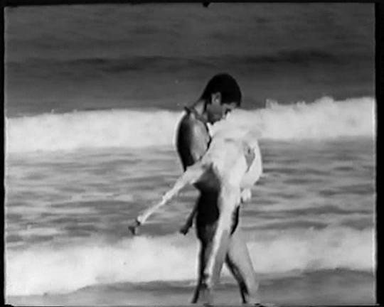 《原爆中心》电影封面