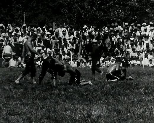 《摔跤手》纪录片封面