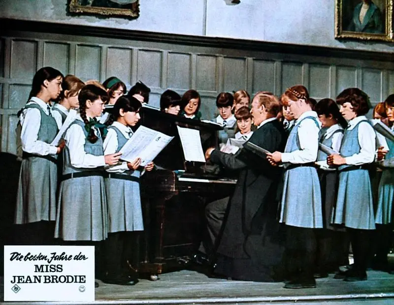 春风不化雨剧照3