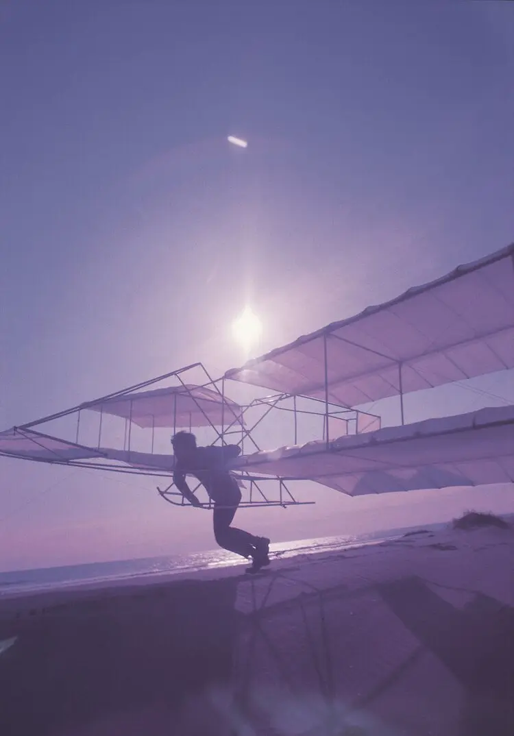 抛掉书本上街去剧照1