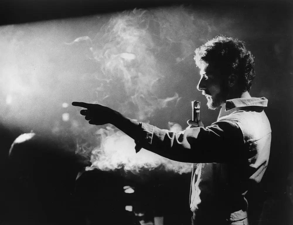 伦尼的故事剧照1