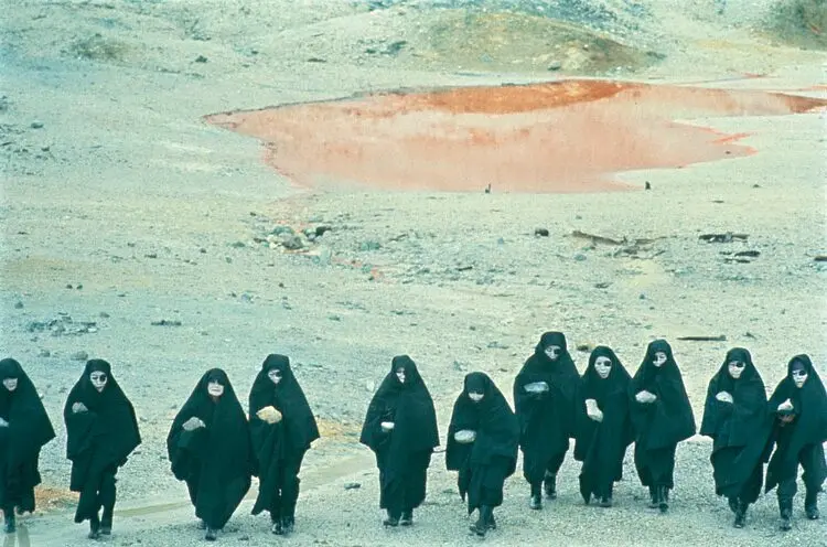 死者田园祭剧照1