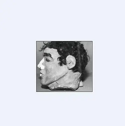 逃出亚卡拉剧照1