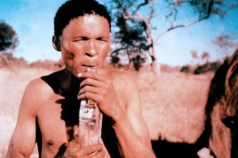 上帝也疯狂剧照1