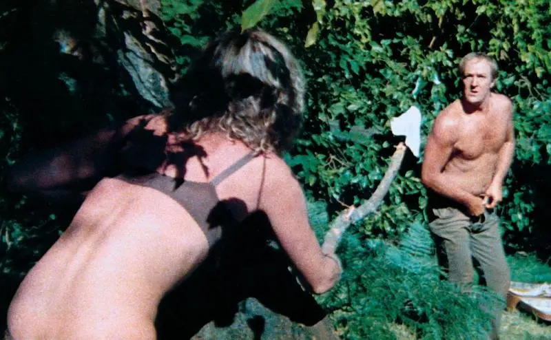 上帝也疯狂剧照2