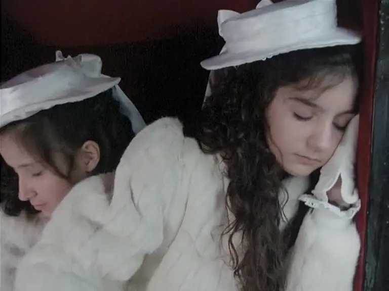 威斯特里亚寓所剧照1