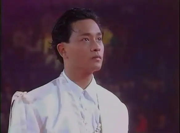 张国荣告别演唱会剧照2