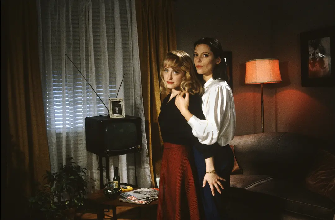 禁忌之恋：蕾丝们肆无忌惮的生活之曲剧照2