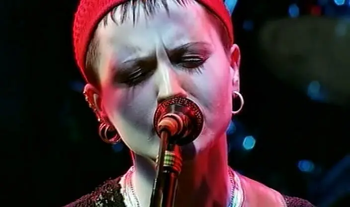 小红莓卡百利伦敦演唱会剧照1