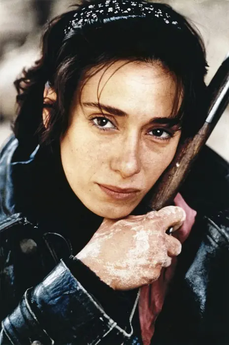 土地与自由剧照2