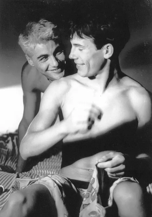 夏日吊带裙剧照1