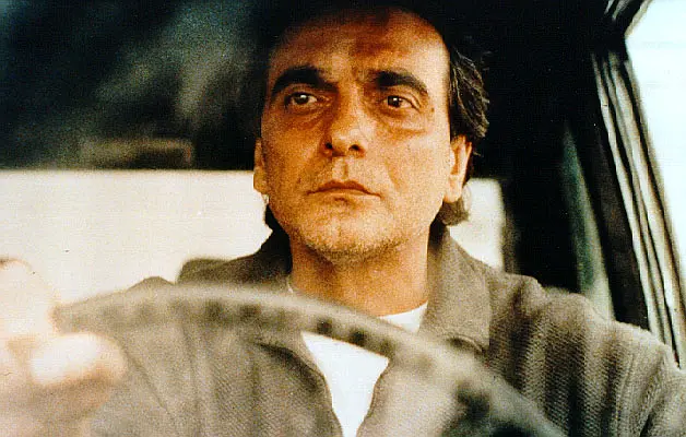 樱桃的滋味剧照3