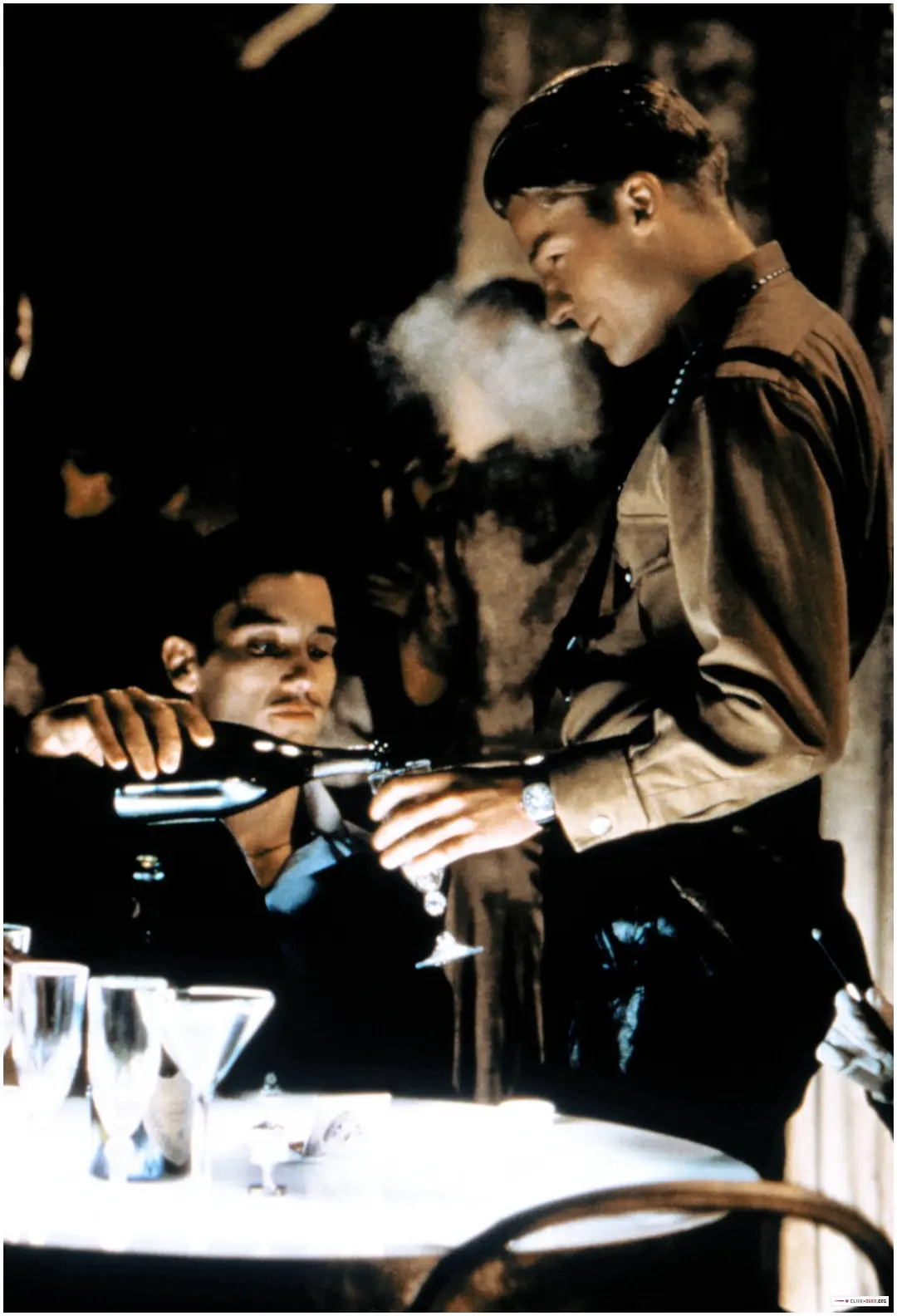 生命中不能承受之情剧照1