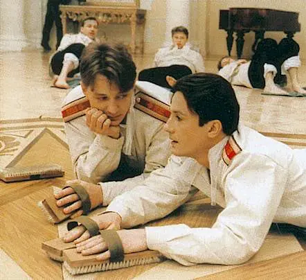 西伯利亚的理发师剧照2