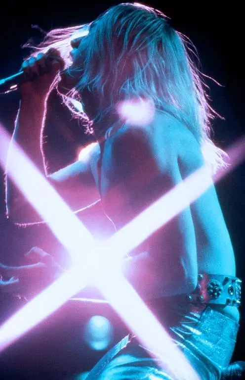 天鹅绒金矿剧照1