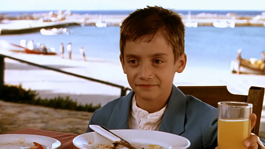 查斯基、母亲和警察剧照1