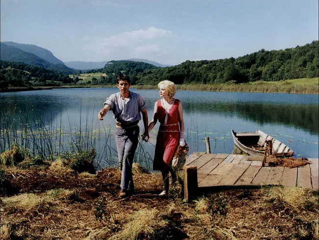 清水湾的孩子剧照2