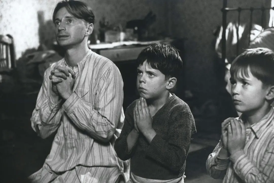 安琪拉的灰烬剧照2