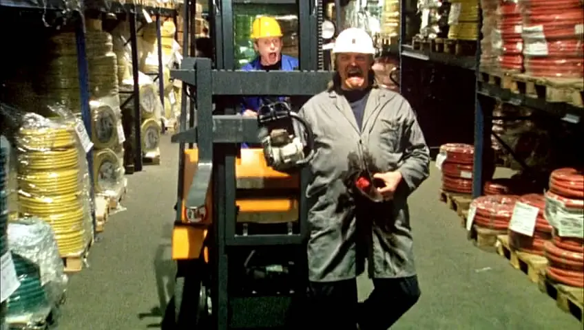 铲车司机克劳斯——第一个工作日剧照2