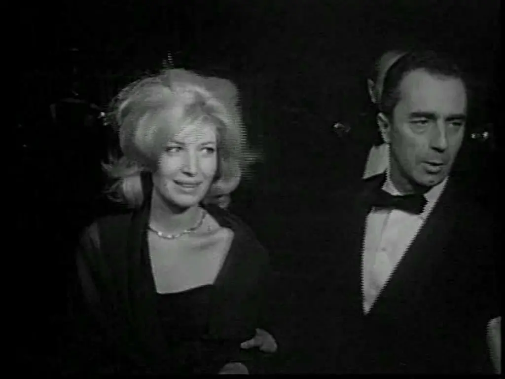 费里尼自画像剧照2