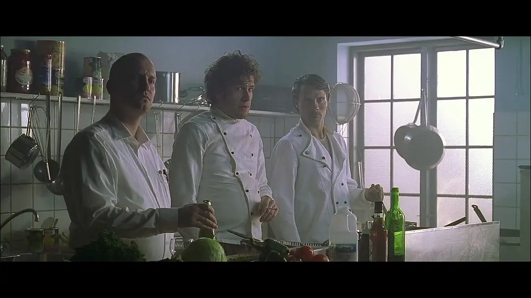 闪烁恶人心剧照3