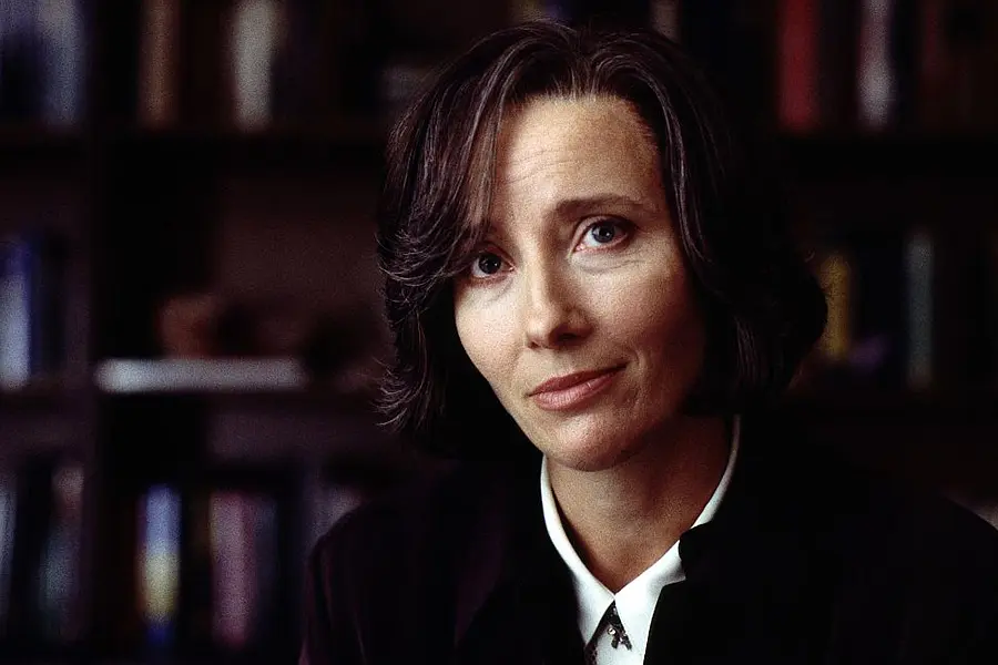 抛开自我空间剧照3