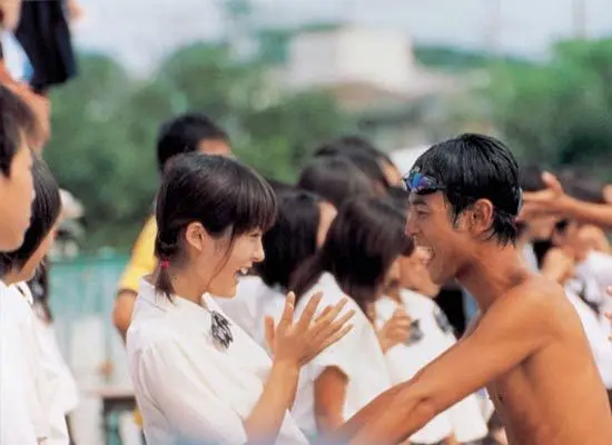 五个扑水的少年剧照2