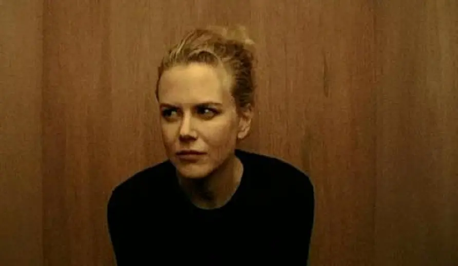 狗镇的告白剧照1