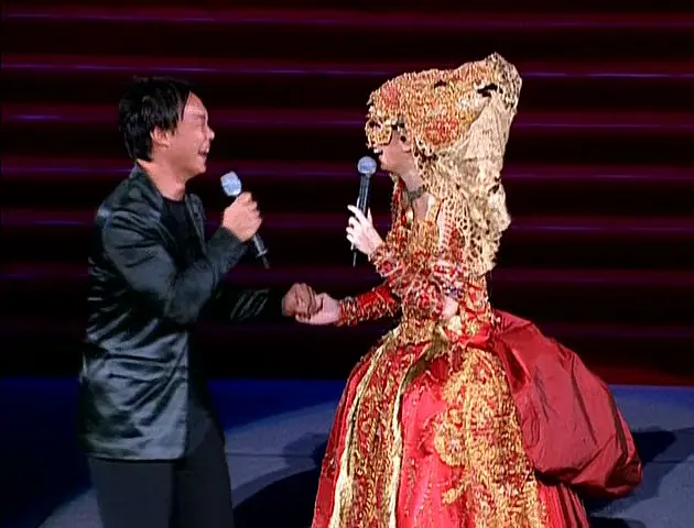 梅艳芳经典金曲演唱会剧照2